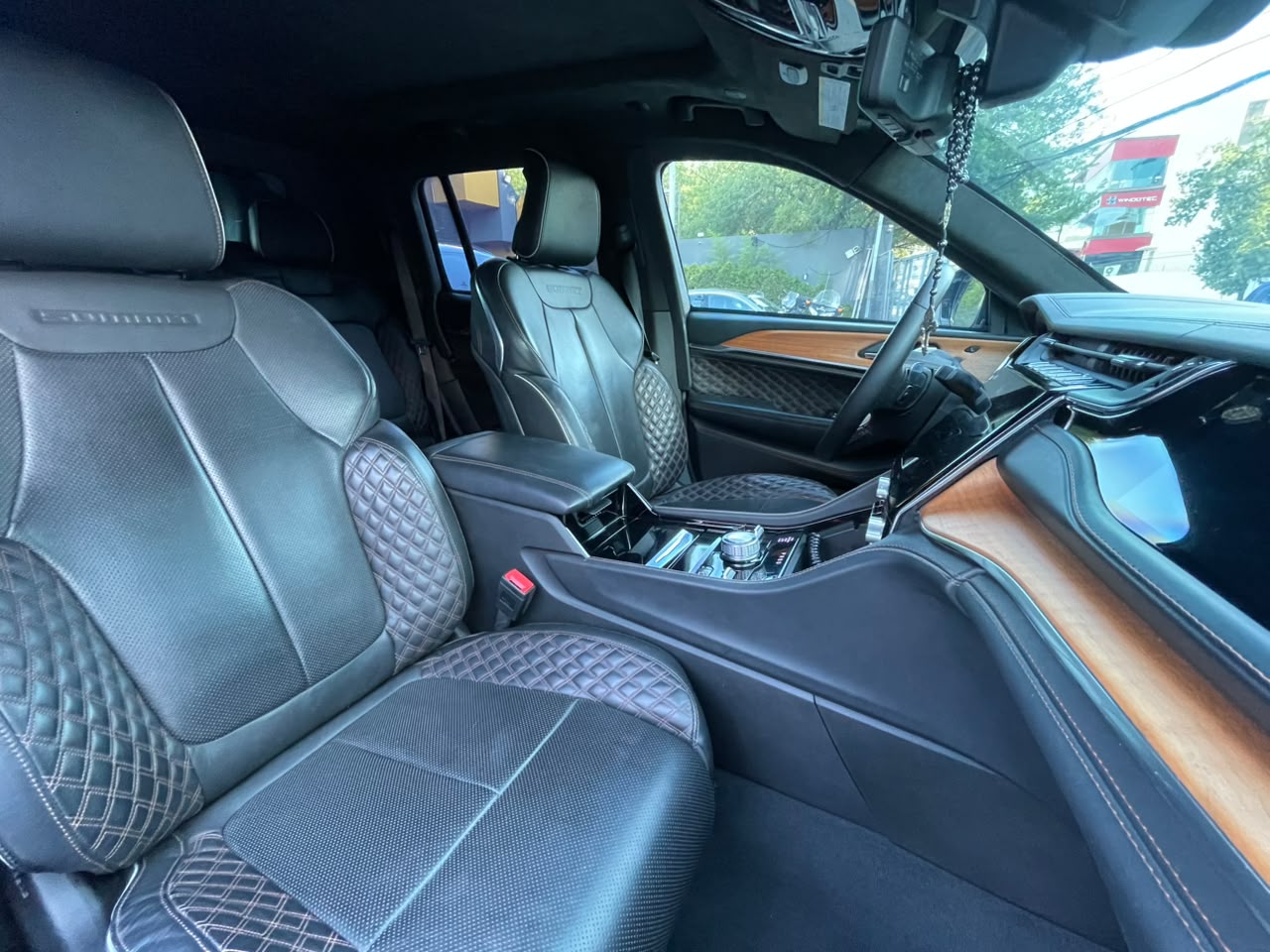 GRAND CHEROKEE SUMMIT RESERVE BLINDAJE NIVEL 5 PLUS