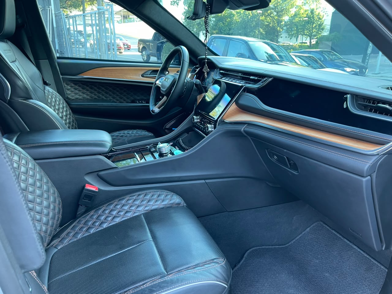 GRAND CHEROKEE SUMMIT RESERVE BLINDAJE NIVEL 5 PLUS