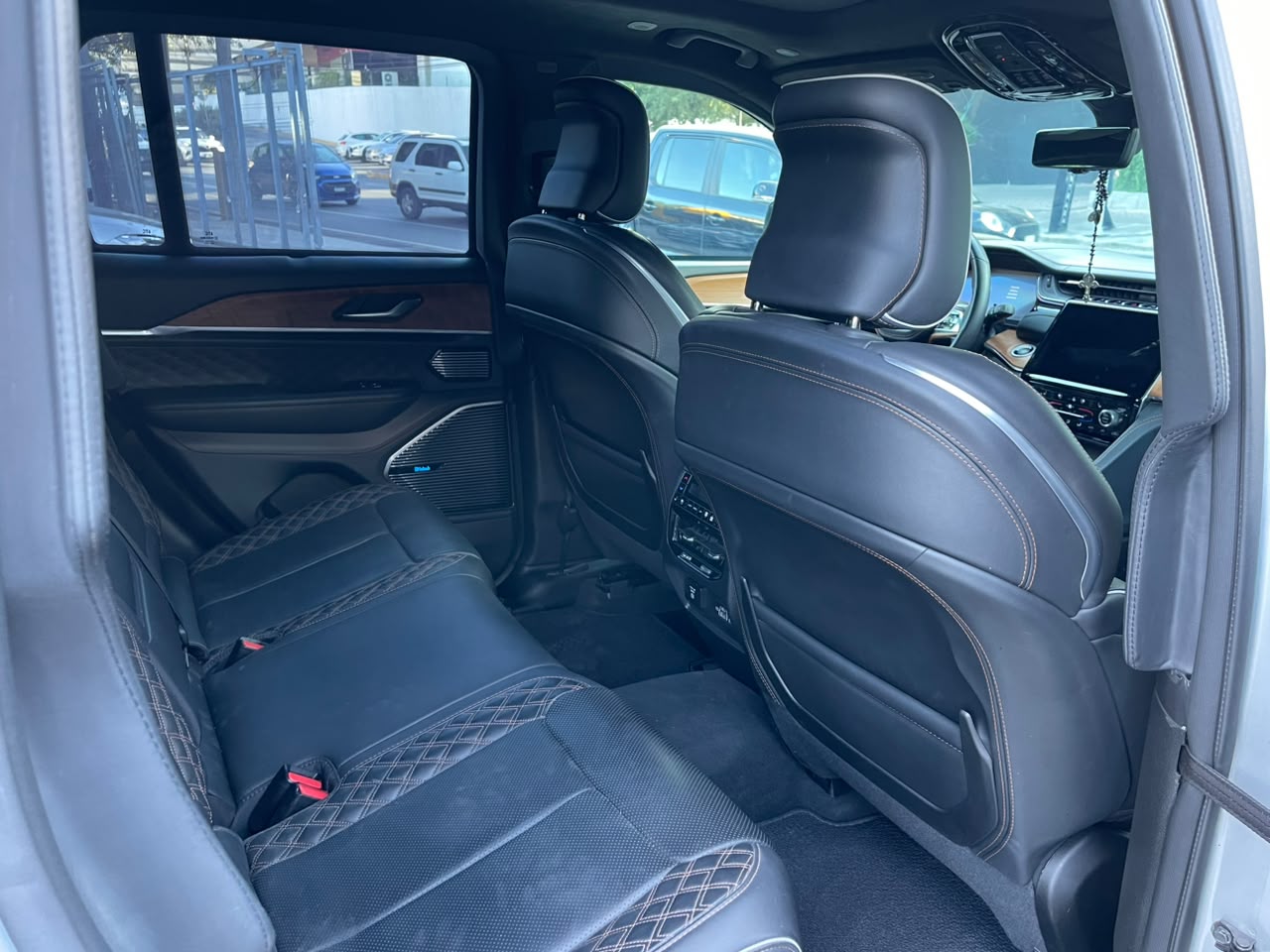 GRAND CHEROKEE SUMMIT RESERVE BLINDAJE NIVEL 5 PLUS