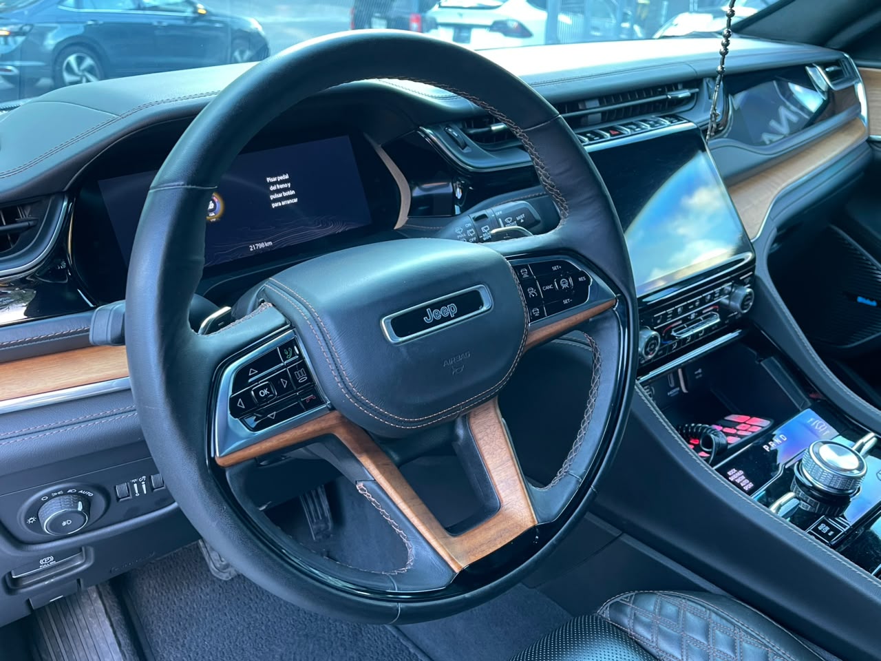 GRAND CHEROKEE SUMMIT RESERVE BLINDAJE NIVEL 5 PLUS
