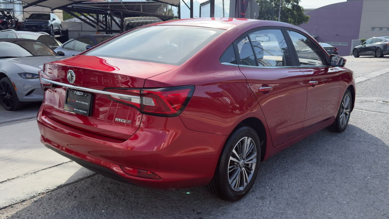 MG MG5 ELEGANCE 2024