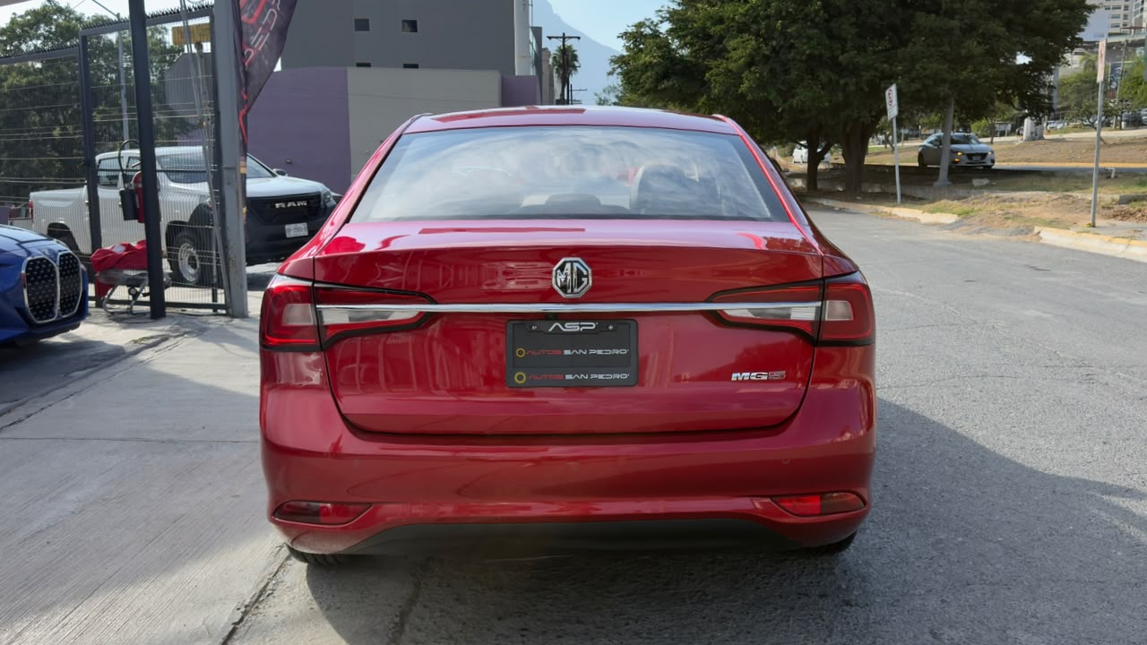 MG MG5 ELEGANCE 2024