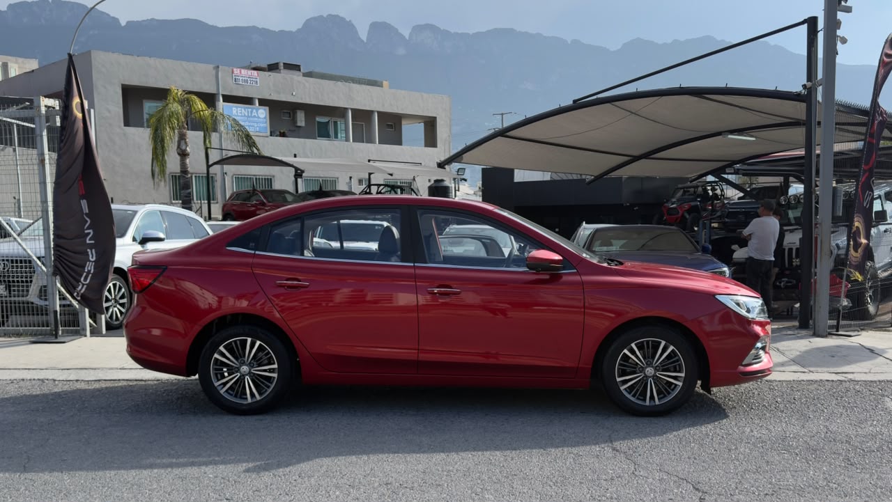 MG MG5 ELEGANCE 2024