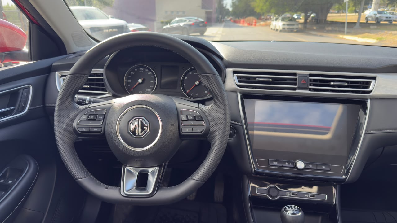 MG MG5 ELEGANCE 2024