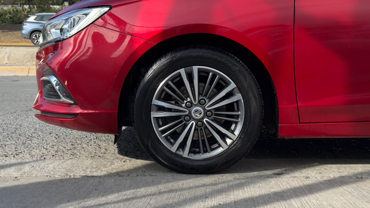 MG MG5 ELEGANCE 2024