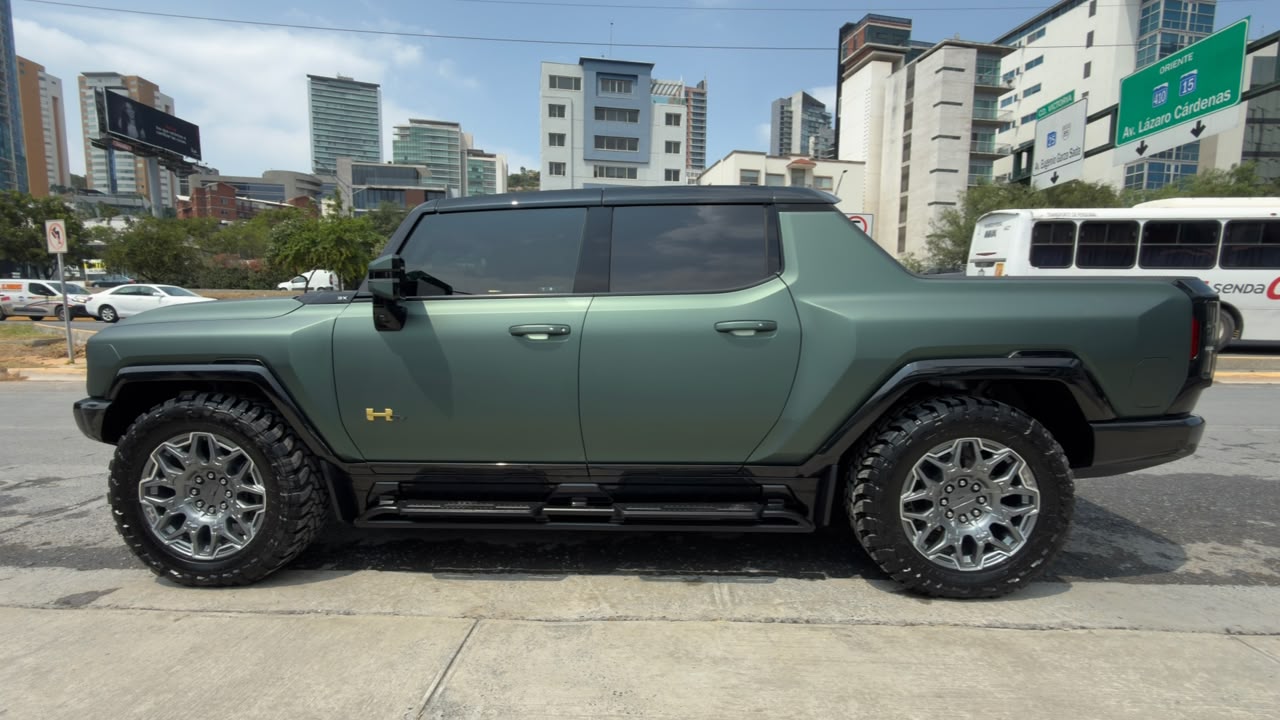 HUMMER EV PICKUP 2025