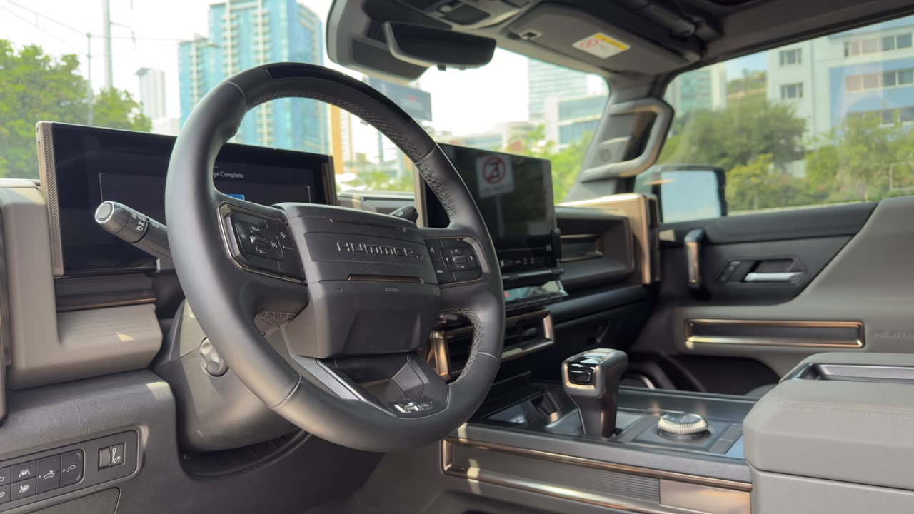 HUMMER EV PICKUP 2025