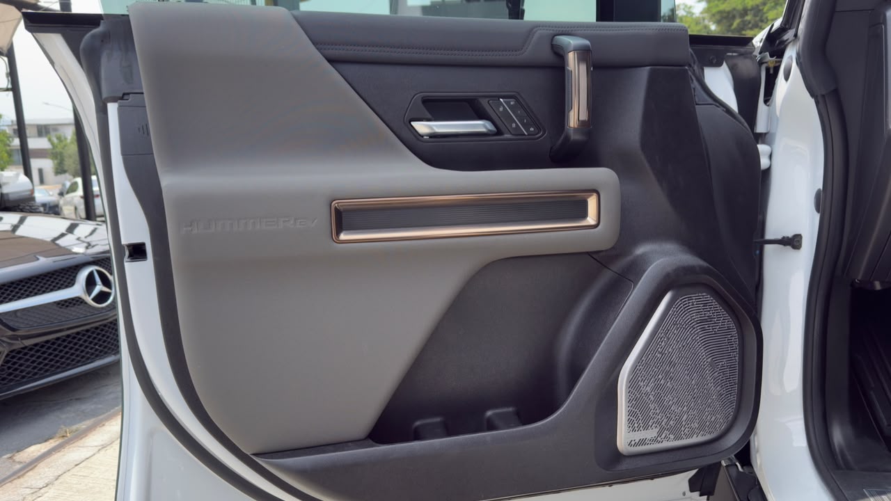HUMMER EV PICKUP 2025