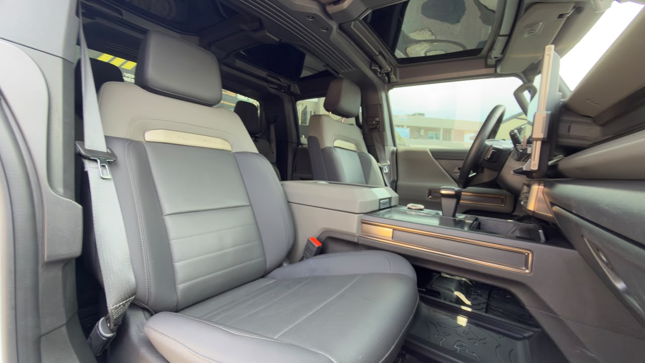 HUMMER EV PICKUP 2025