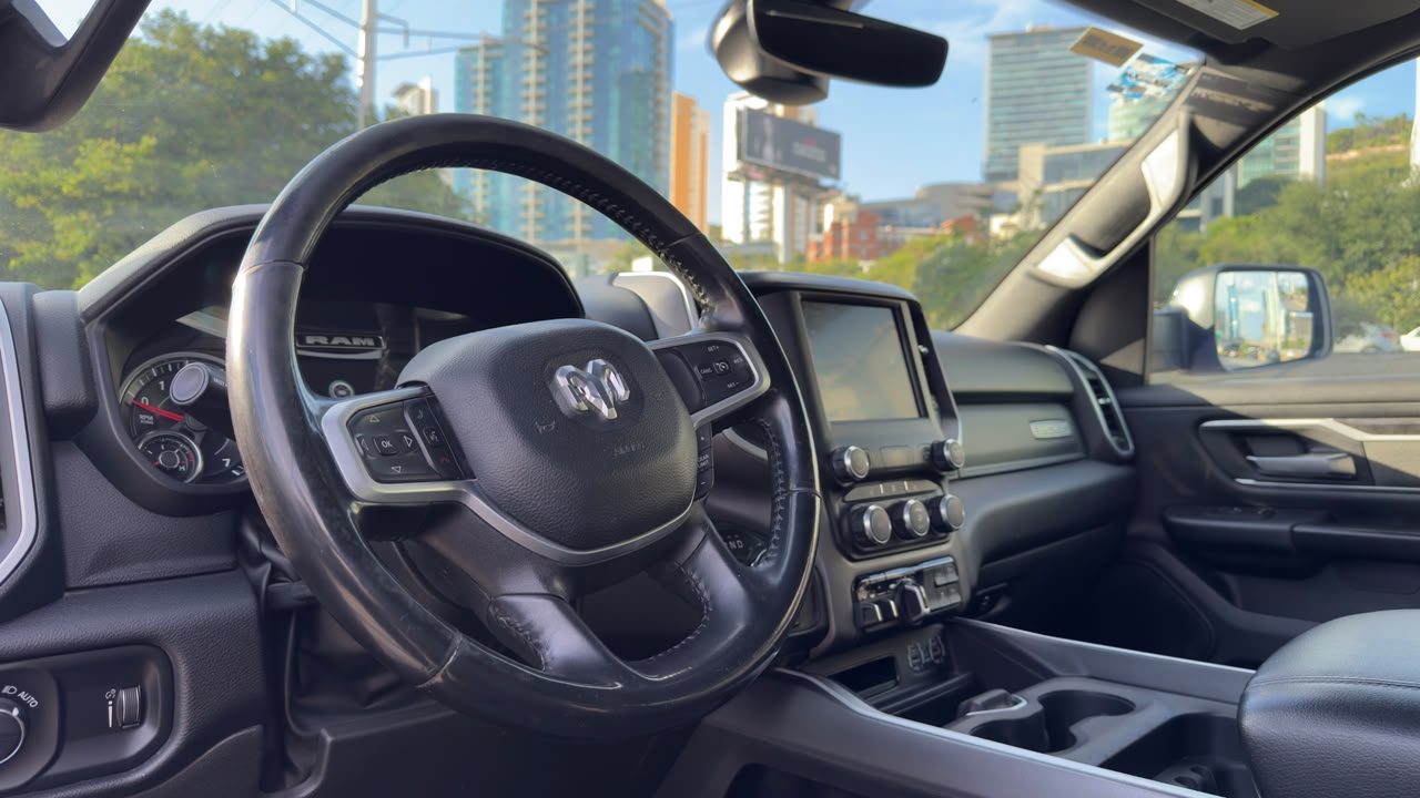 DODGE RAM BIGHORN 1500 V8 MILD HYBRID 2022
