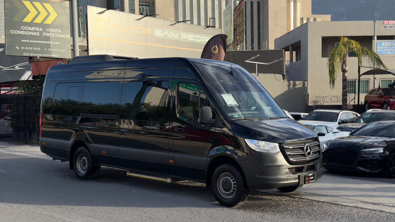 MERCEDES BENZ SPRINTER VAN PASAJE 517 X LARGA 2024