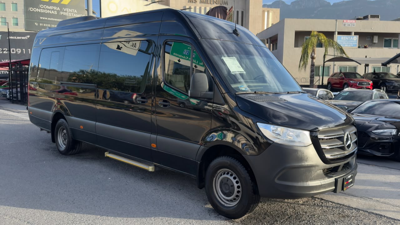 MERCEDES BENZ SPRINTER VAN PASAJE 517 X LARGA 2024