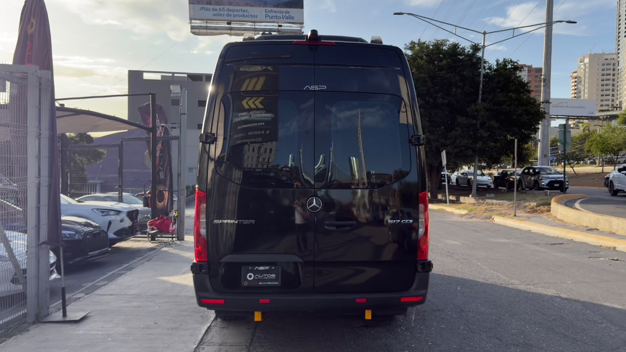 MERCEDES BENZ SPRINTER VAN PASAJE 517 X LARGA 2024