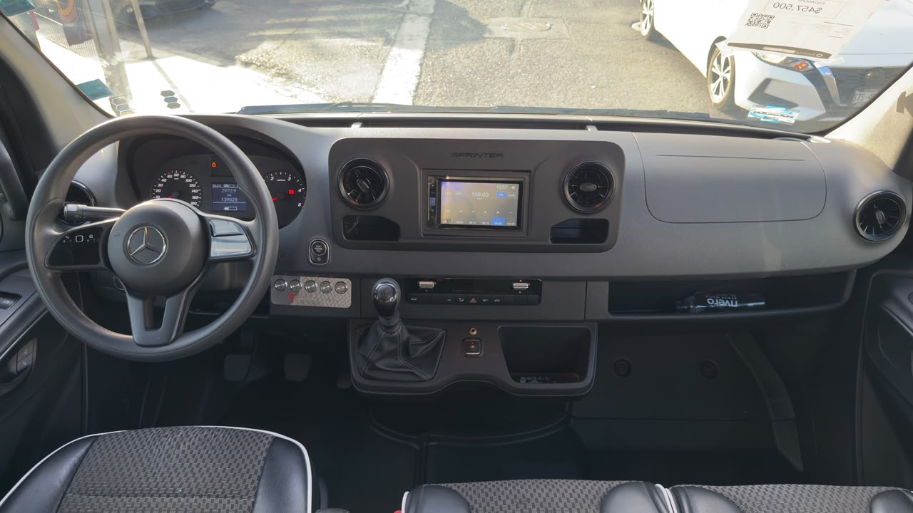 MERCEDES BENZ SPRINTER VAN PASAJE 517 X LARGA 2024