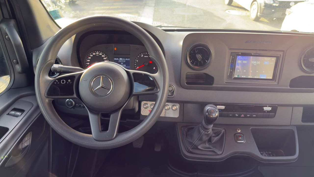 MERCEDES BENZ SPRINTER VAN PASAJE 517 X LARGA 2024