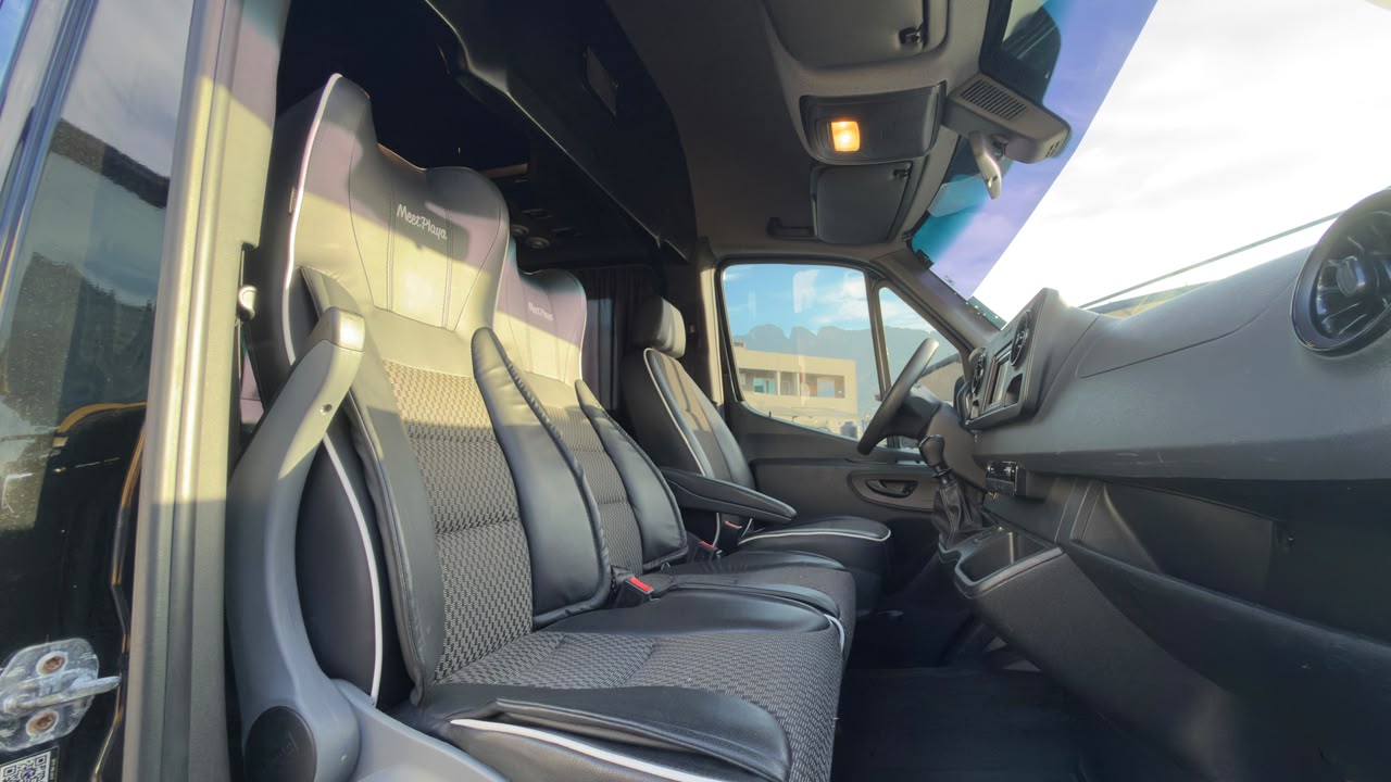 MERCEDES BENZ SPRINTER VAN PASAJE 517 X LARGA 2024