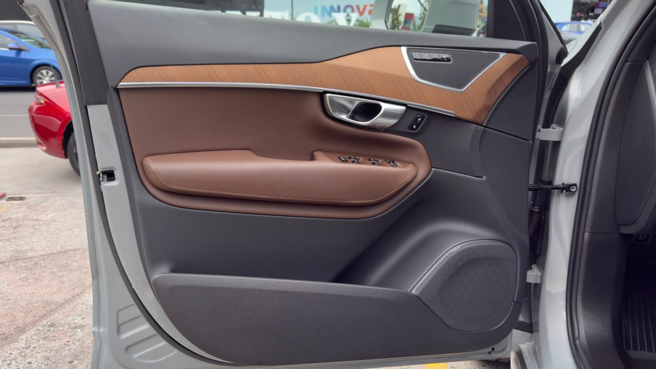 VOLVO XC90 RECHARGE PLUS PHEV 2025