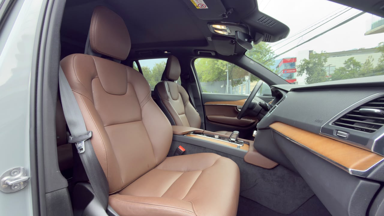 VOLVO XC90 RECHARGE PLUS PHEV 2025