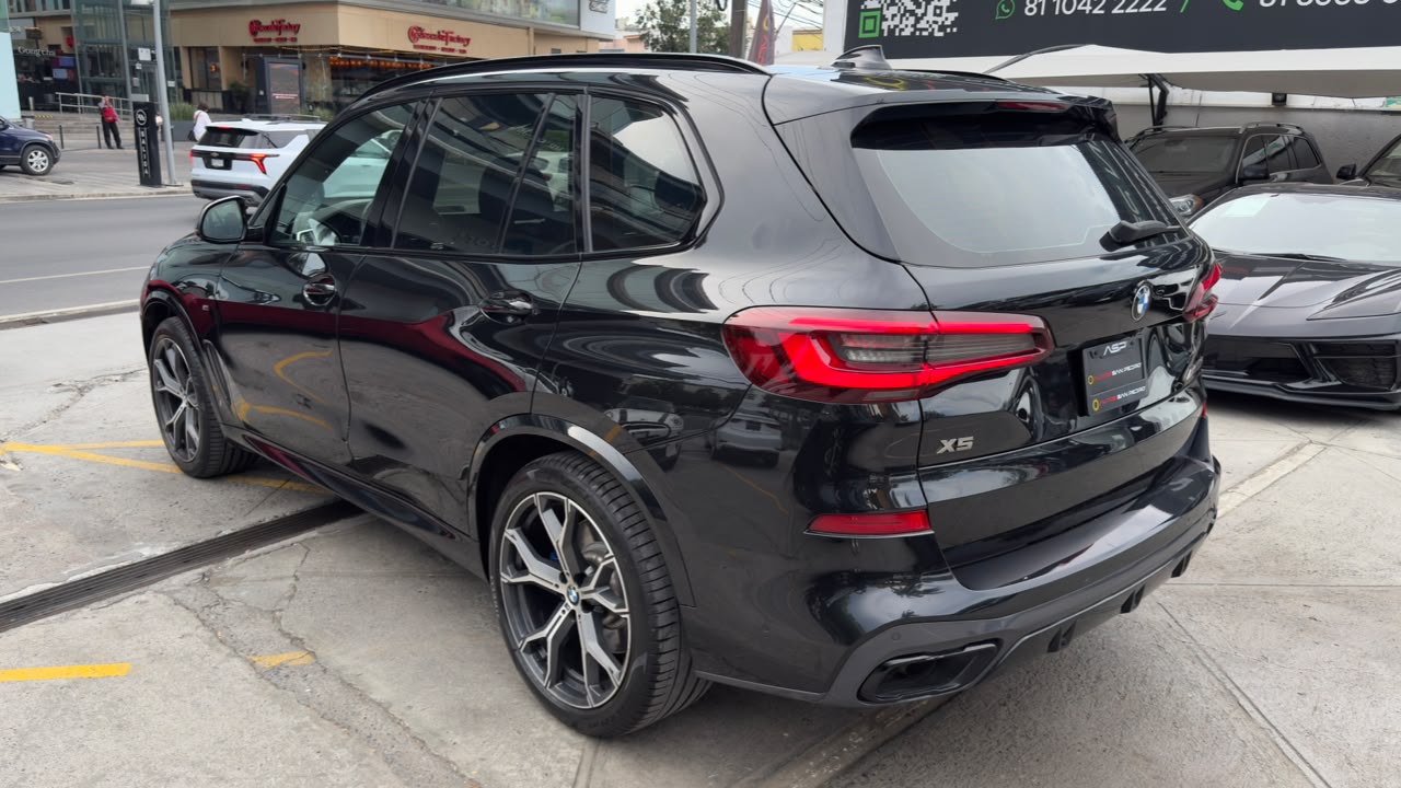 BMW X5 M50 2022