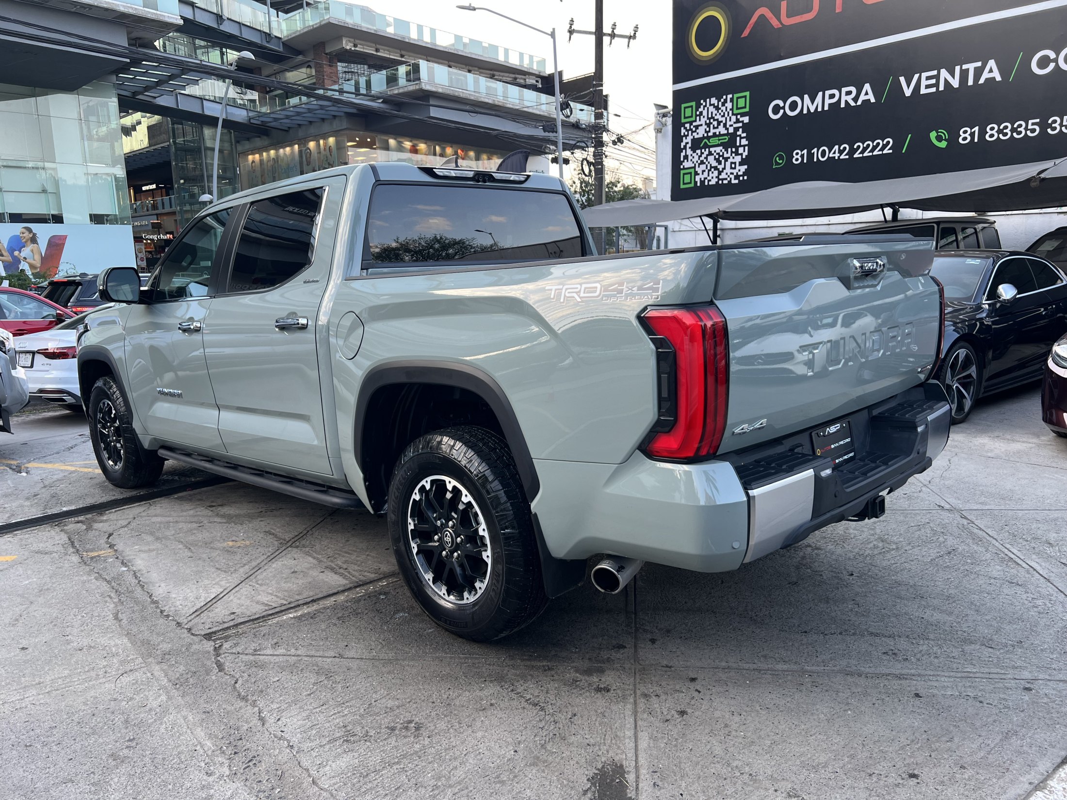 Toyota TUNDRA TRD OFF ROAD HEV 4X4 2025