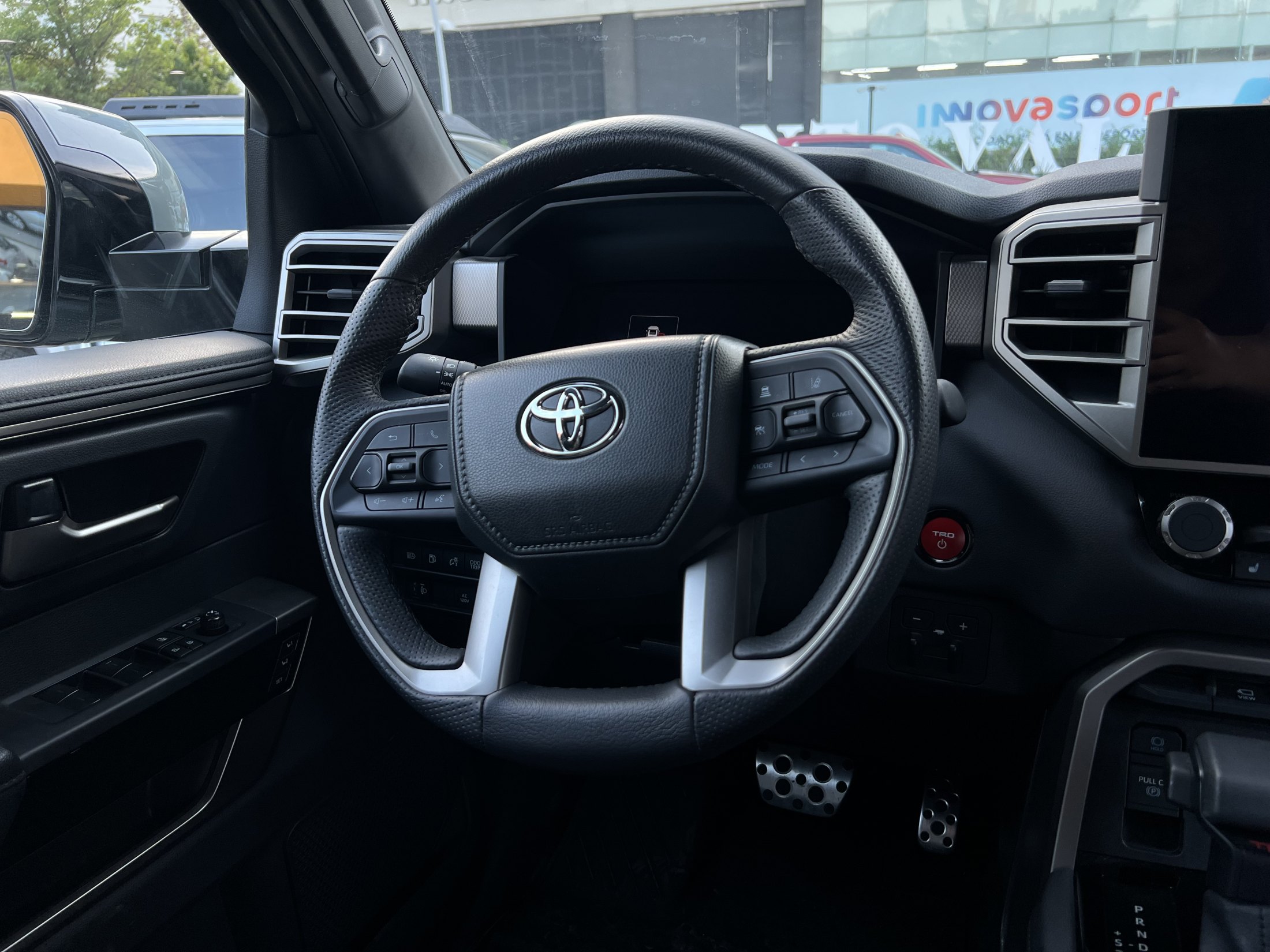 Toyota TUNDRA TRD OFF ROAD HEV 4X4 2025