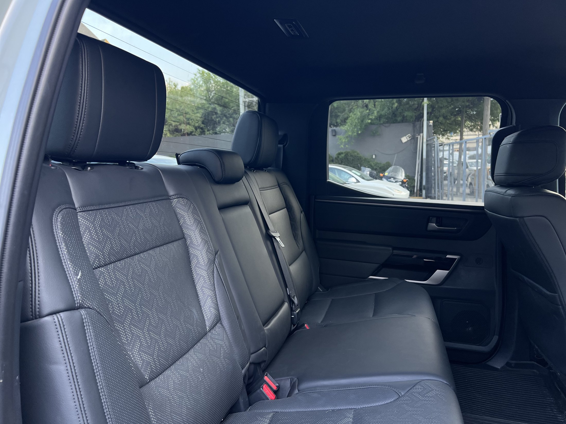 Toyota TUNDRA TRD OFF ROAD HEV 4X4 2025