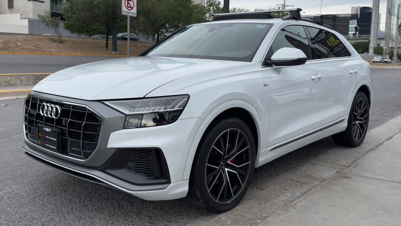 AUDI Q8 2022