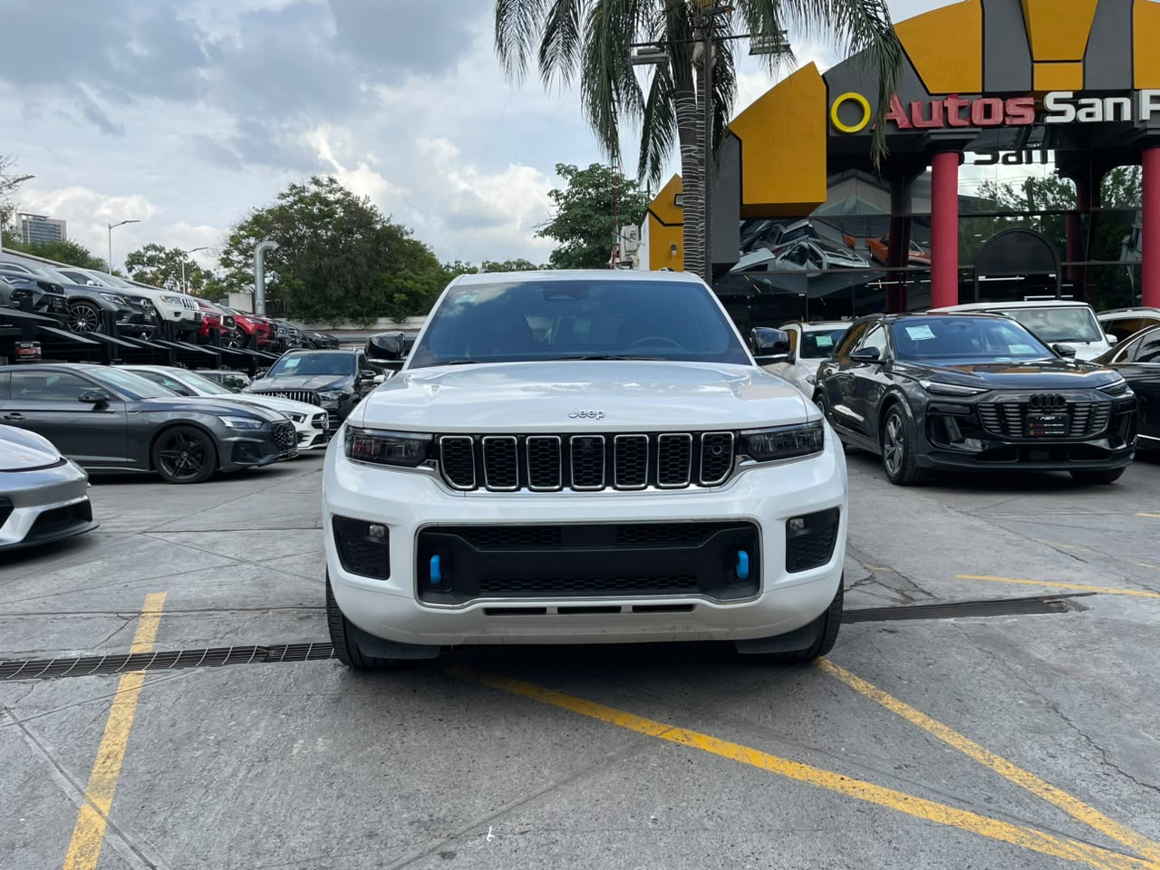 GRAND CHEROKEE OVERLAND I4 PHEV 4XE
