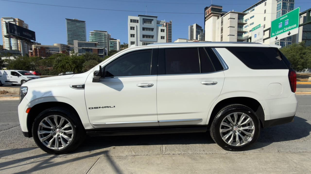 GMC YUKON DENALI PAQ A BLINDAJE NIVEL 5 PLUS PROTELIFE 2021