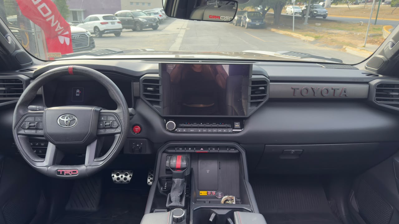 TOYOTA TUNDRA TRD PRO HIBRIDA 2025