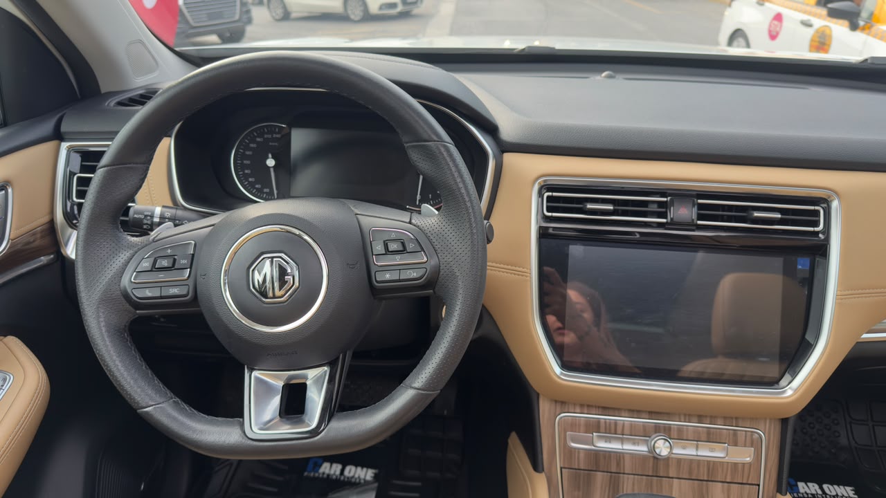 MG RX8 ELEGANCE LUX 2024