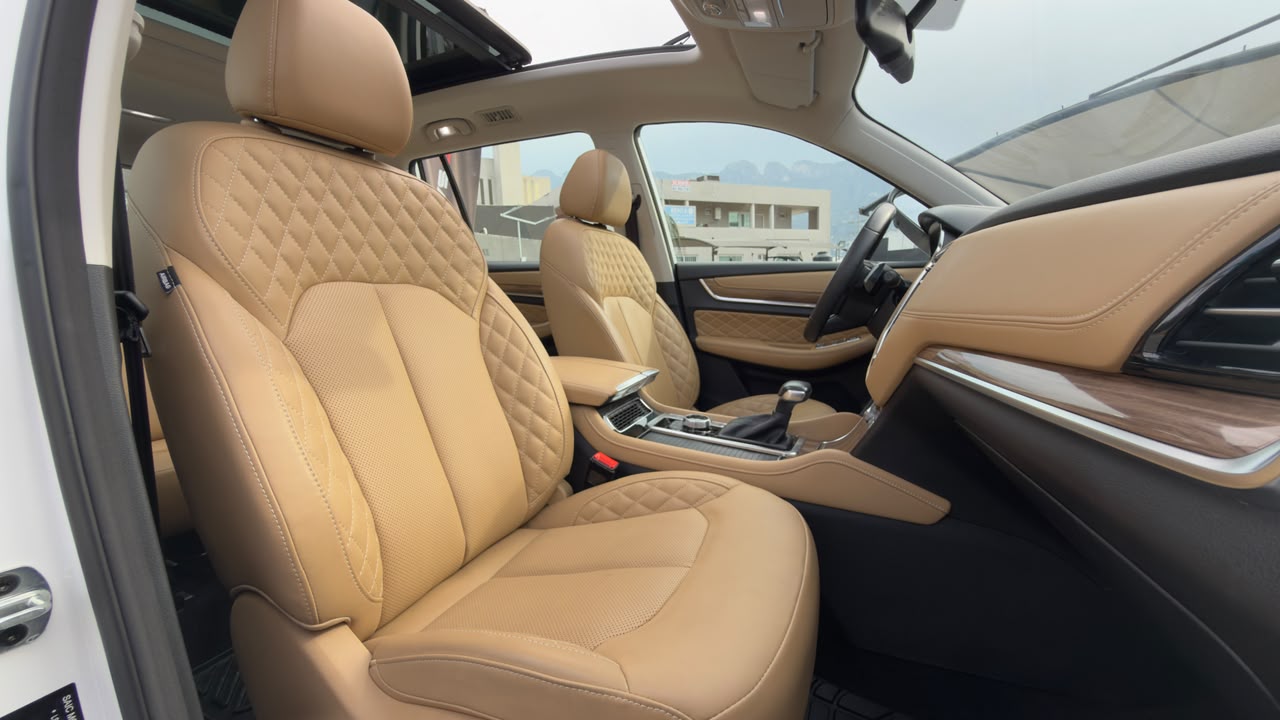 MG RX8 ELEGANCE LUX 2024