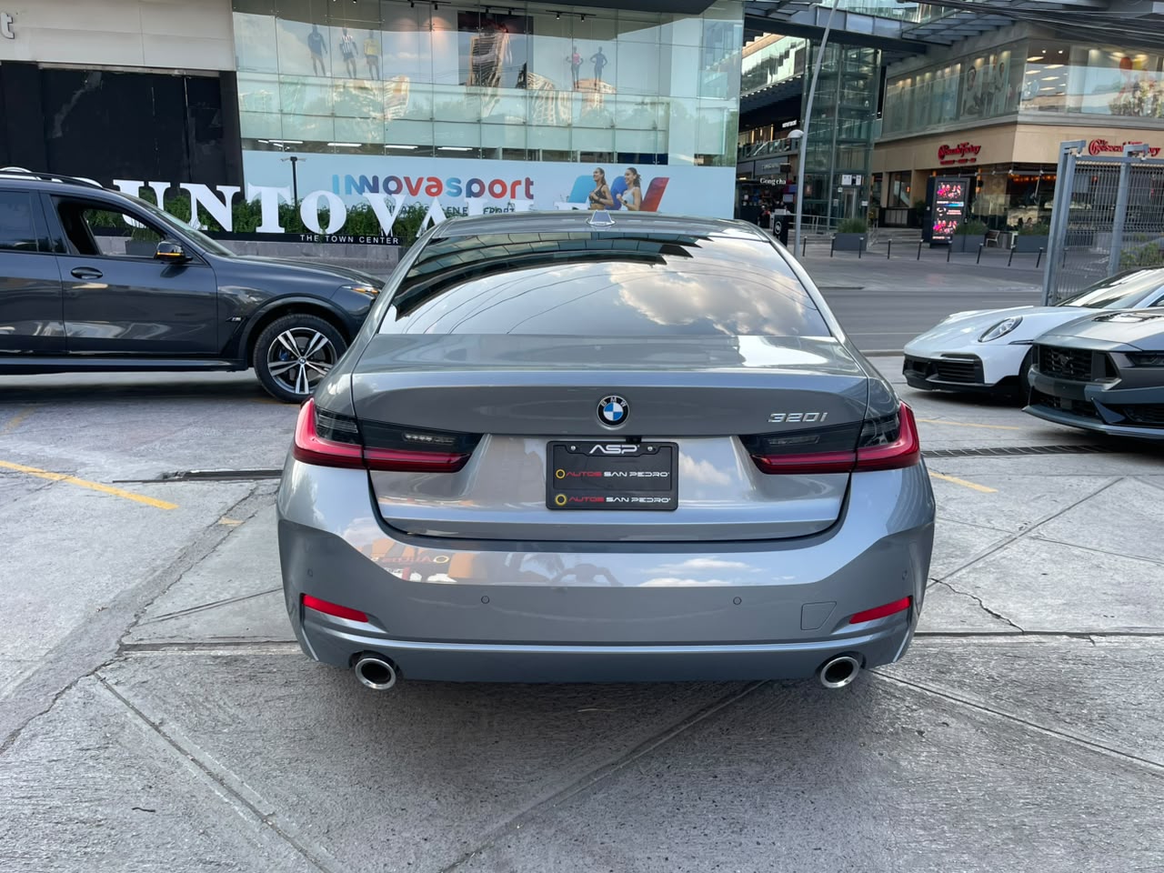320 i