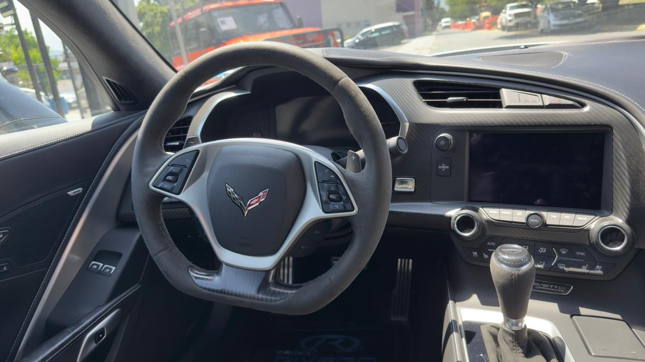 CHEVROLET CORVETTE STINGRAY 2019