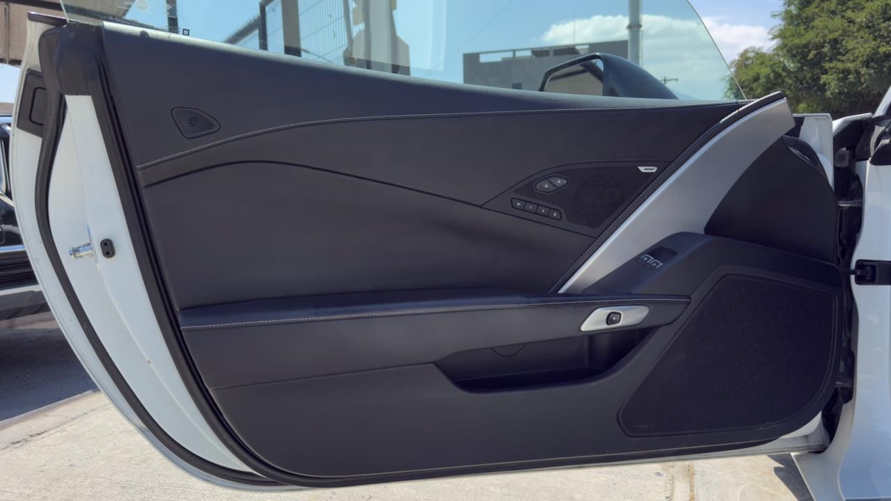 CHEVROLET CORVETTE STINGRAY 2019
