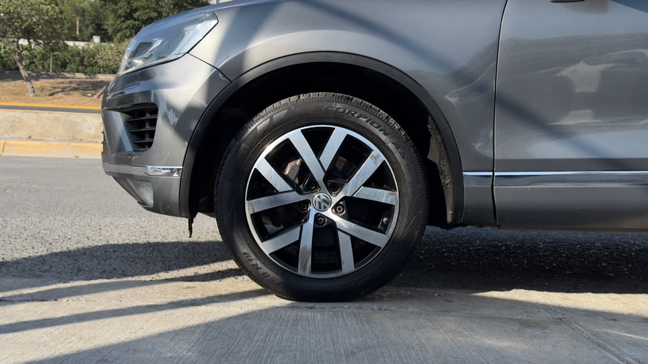 VOLKSWAGEN TOUAREG V6 TDI 2018