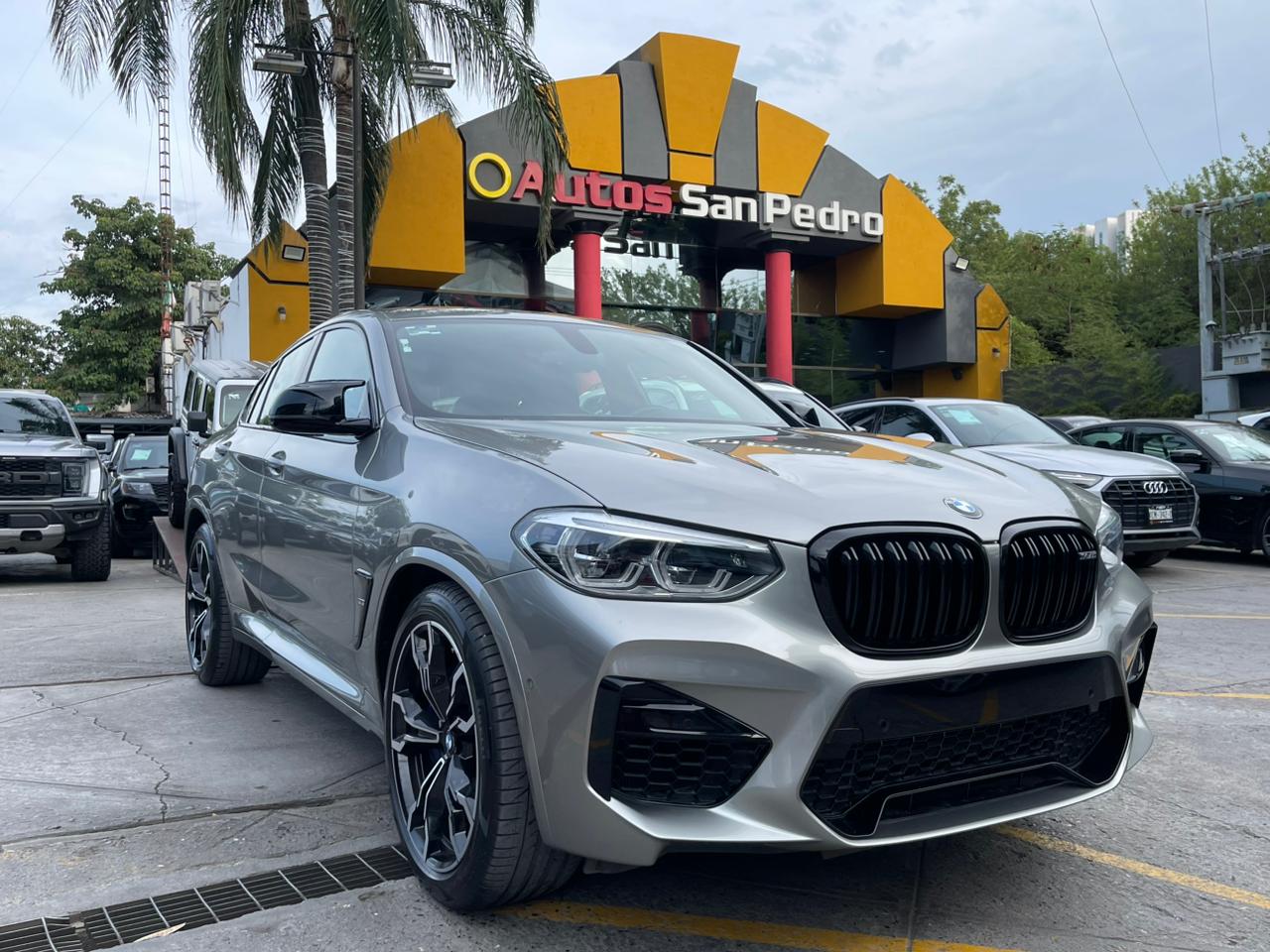 X4 M COMPETITION