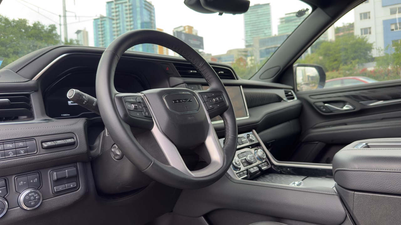 GMC YUKON DENALI XL 2023