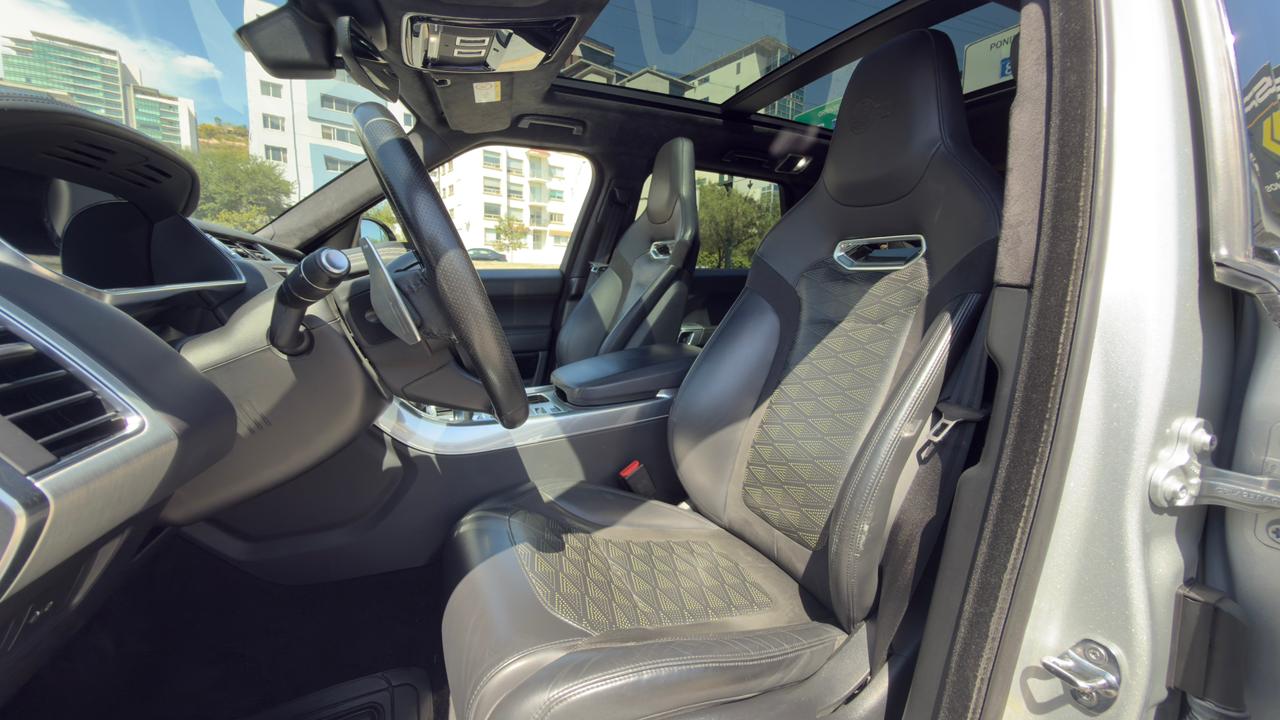 LAND ROVER RANGE ROVER SVR 2019