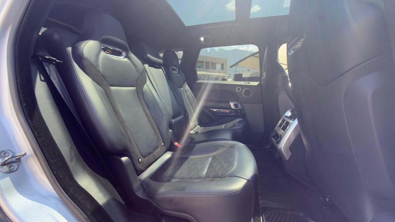 LAND ROVER RANGE ROVER SVR 2019