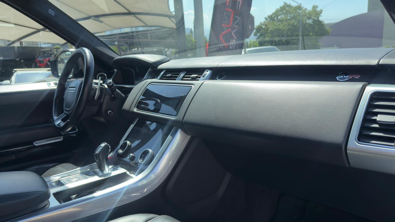 LAND ROVER RANGE ROVER SVR 2019