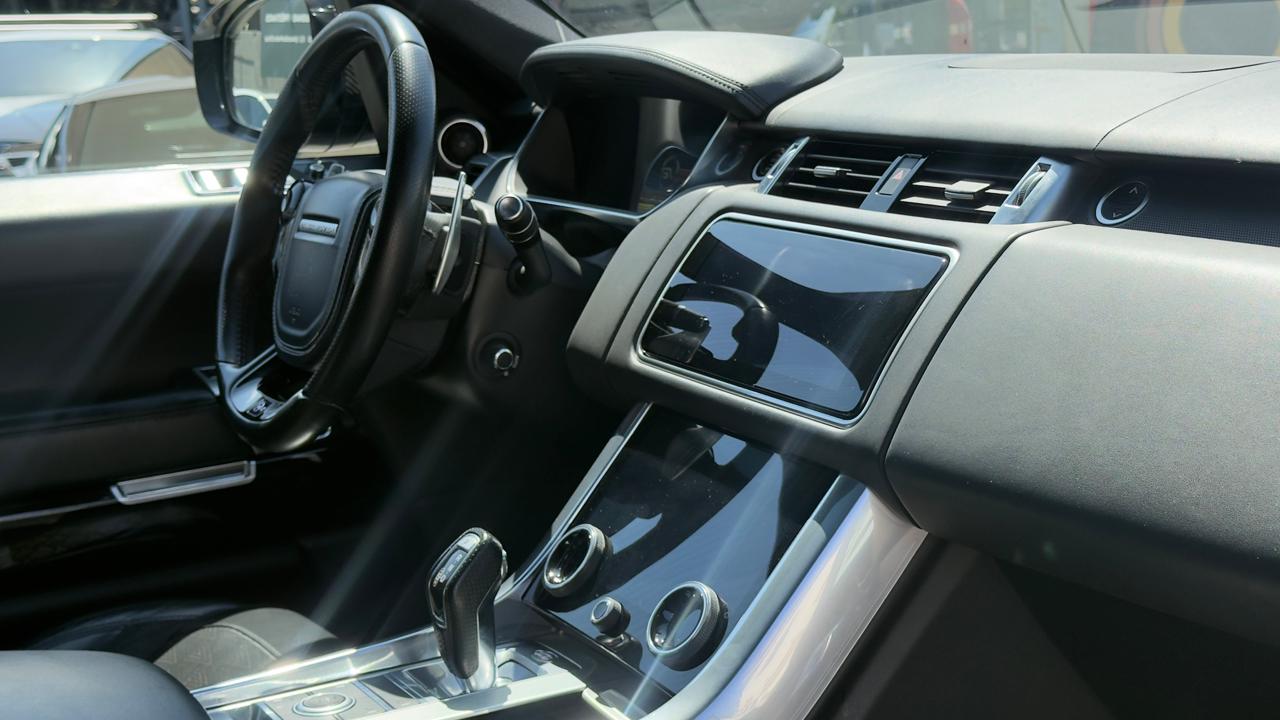 LAND ROVER RANGE ROVER SVR 2019