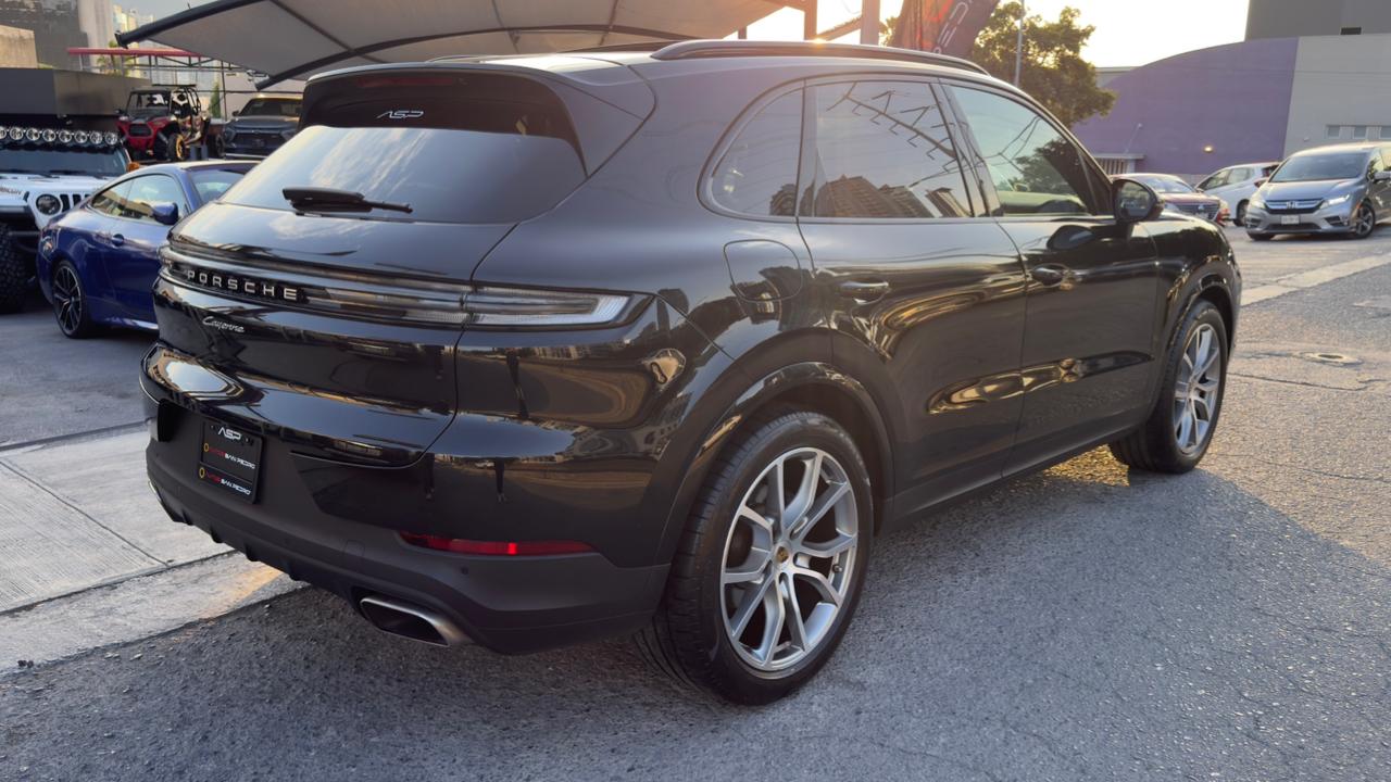 PORSCHE CAYENNE V6 2024