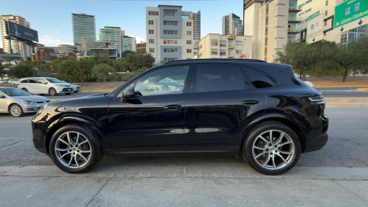 PORSCHE CAYENNE V6 2024