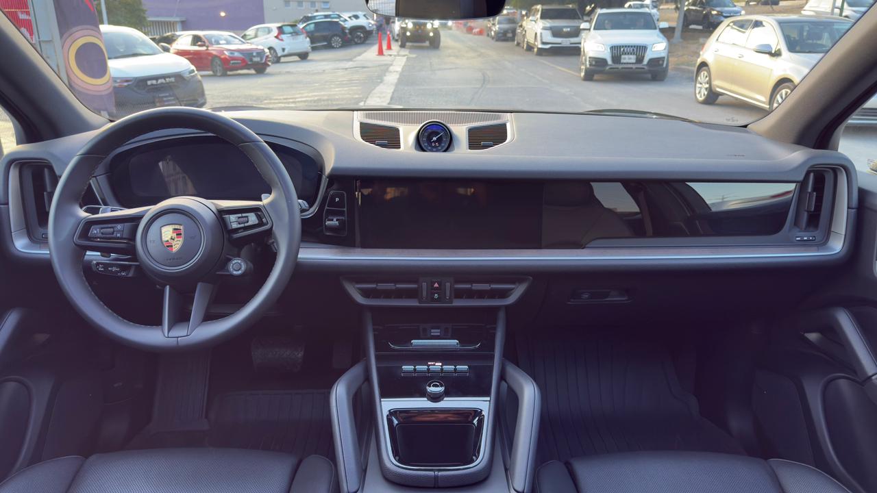 PORSCHE CAYENNE V6 2024
