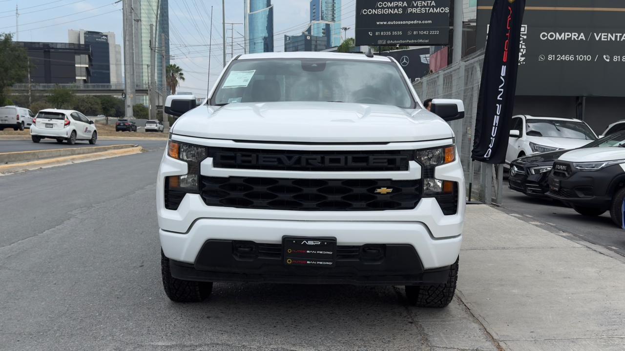 CHEVROLET SILVERADO CAB REGULAR 4X4 V8 2023
