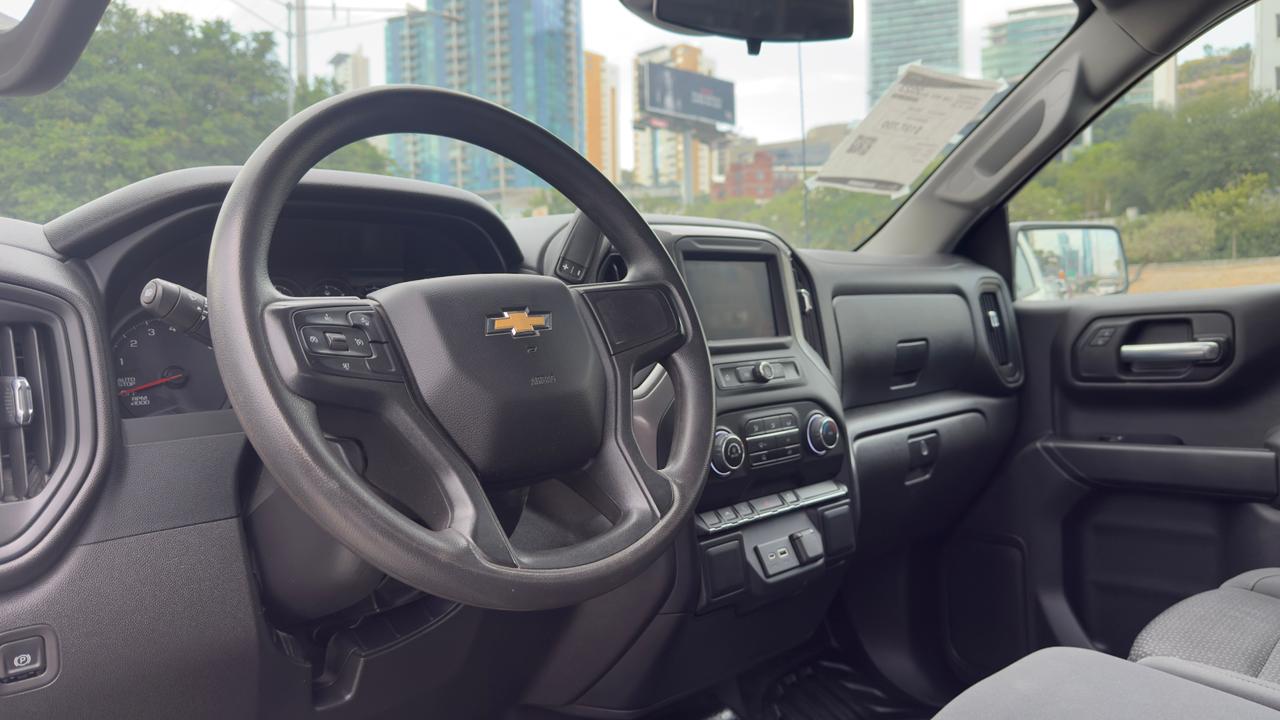 CHEVROLET SILVERADO CAB REGULAR 4X4 V8 2023