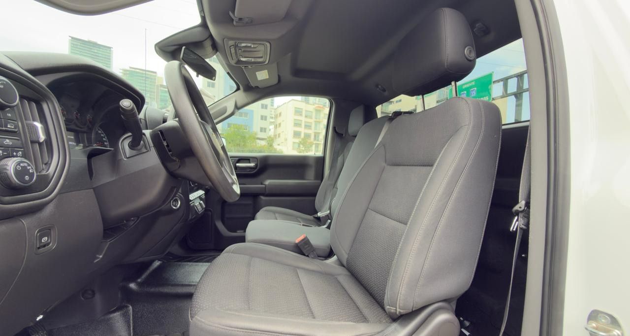 CHEVROLET SILVERADO CAB REGULAR 4X4 V8 2023