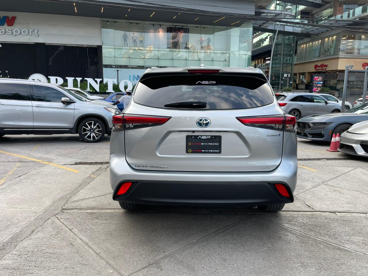 HIGHLANDER HIBRIDA XLE