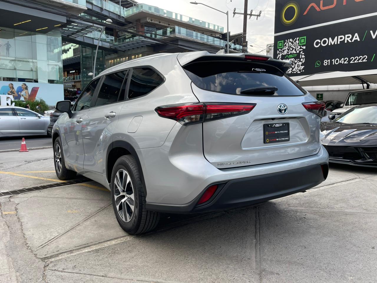 HIGHLANDER HIBRIDA XLE